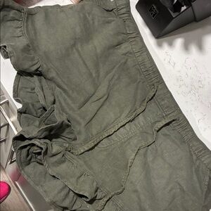 American Eagle Outfitters Women's Cargo Shorts in Olive